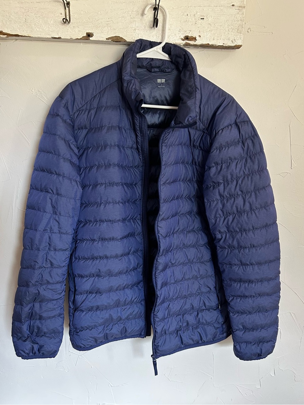 Uniqlo Men’s Navy Quilted Packable Puffer Jacket